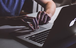 足球文化推广列入中小学文体项目计划，小学校园足球文化建设方案