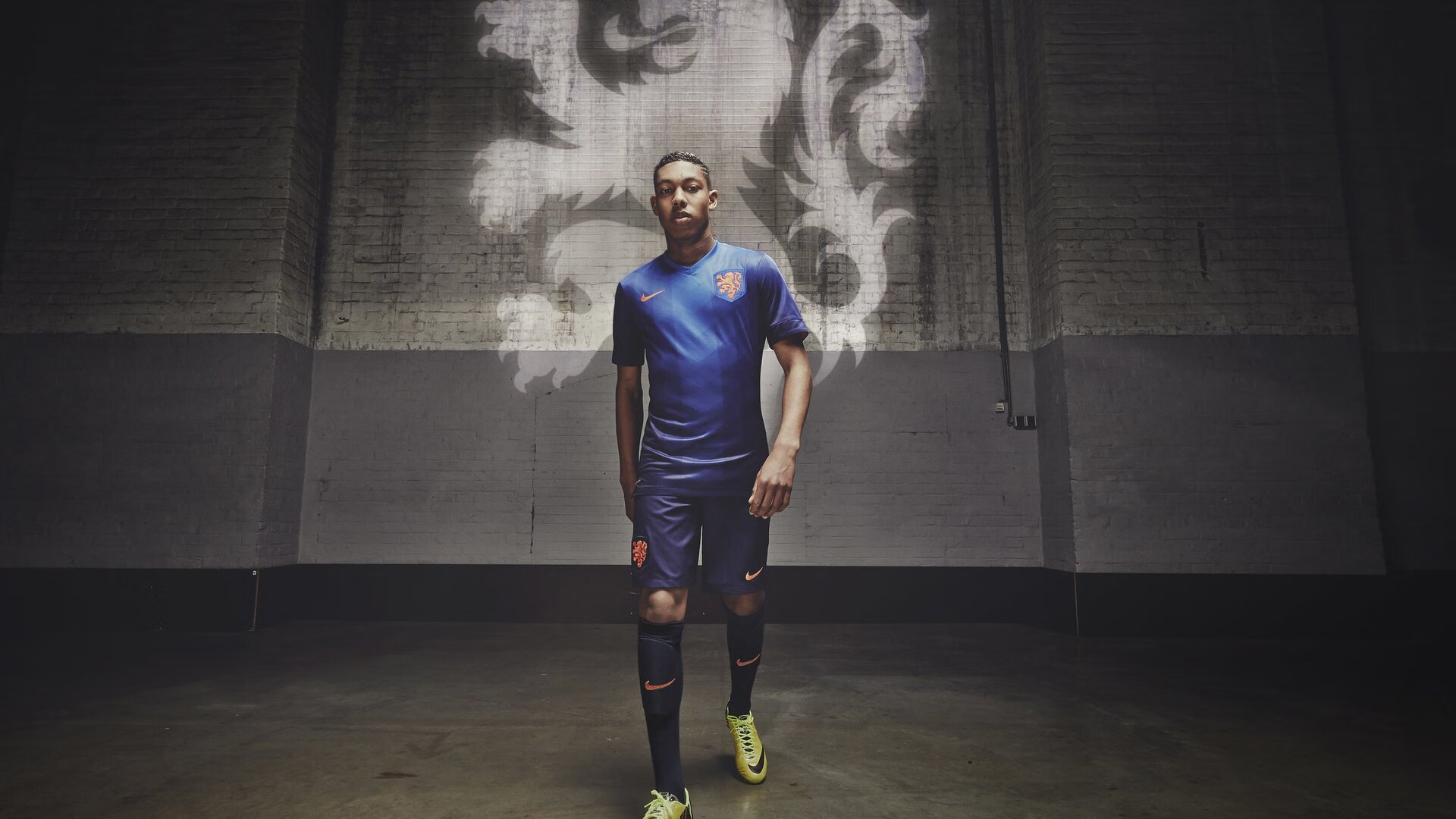 足球合作项目:共筑体育强国之路,足球战略合作协议书模板