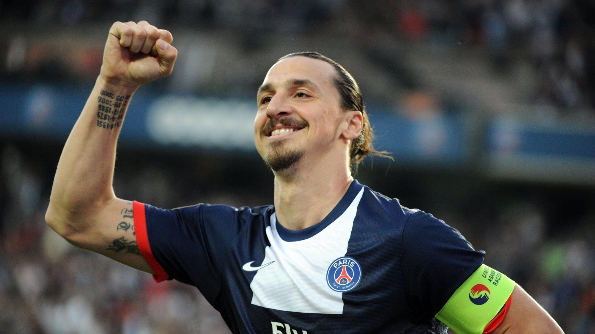 皇马快攻反击屡屡得手，胜局逐步扩大，皇马边路快马